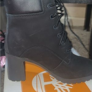 Timberland boot heels never worn black